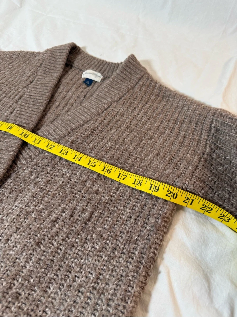 Universal Thread Taupe Button-Front Chunky Knit Cardigan